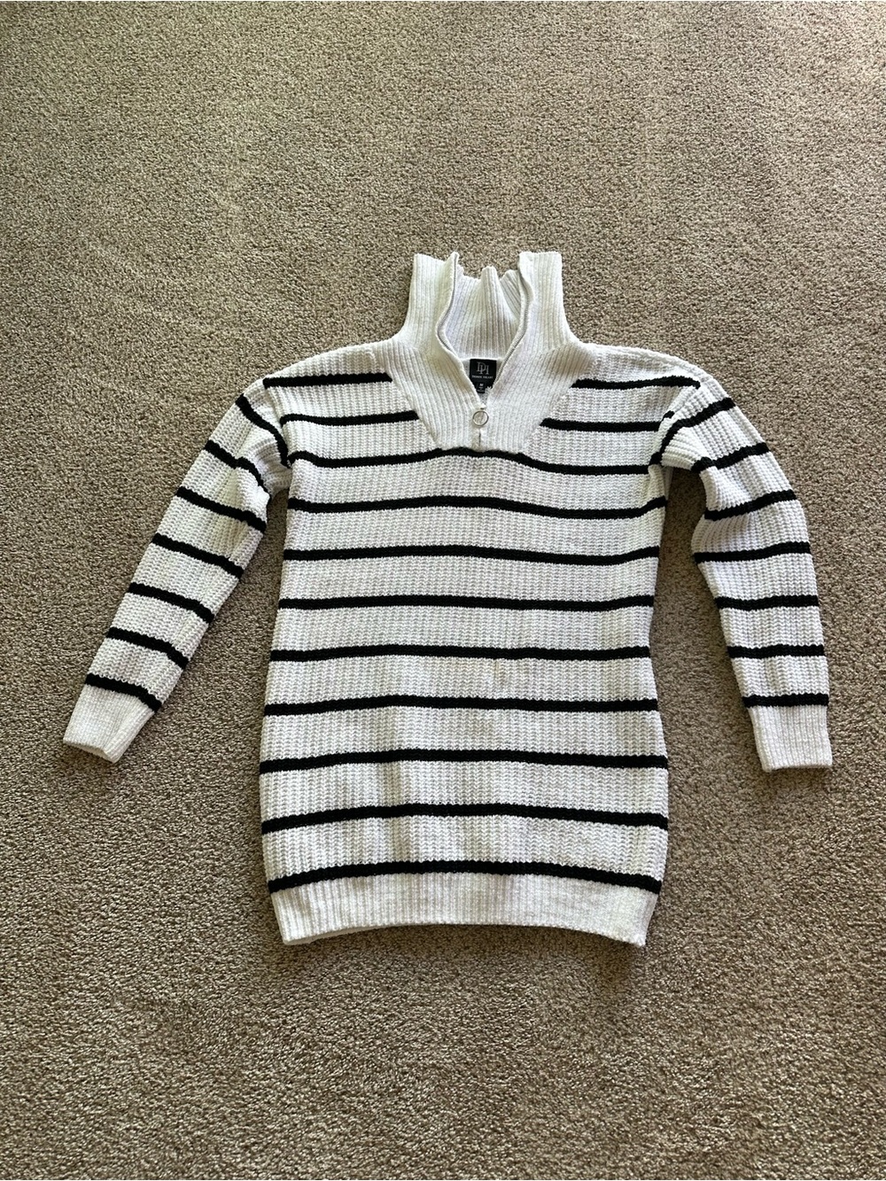 Derek Heart Women’s Sweater Sz M White/Black Striped Mock Neck 1/4 Zip